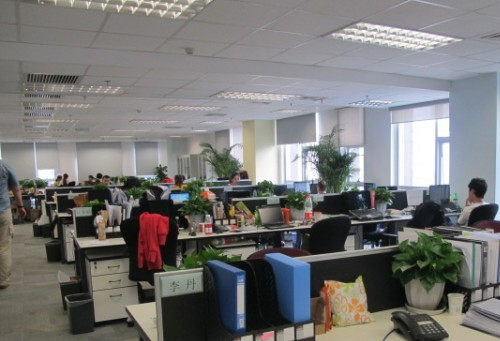 樂億通取得模塊電源相關充電電路，減少插接電弧的產生:模塊電源